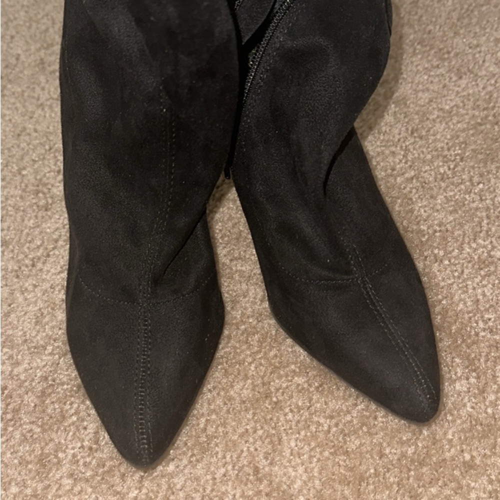 Elegant Black Women's Boots